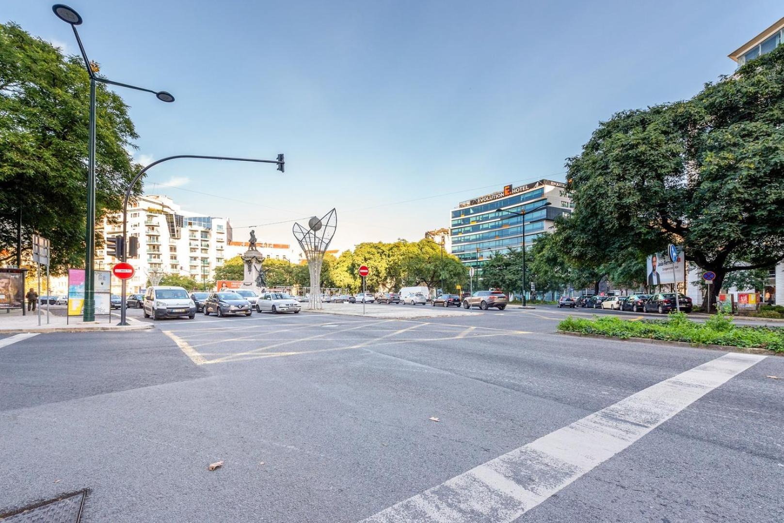 Guestready - Saldanha Building Tower Apartment ลิสบอน ภายนอก รูปภาพ